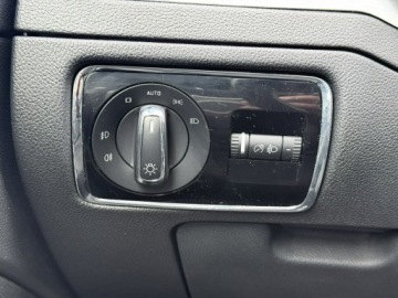 Skoda Superb II Outdoor 1.6 TDI CR DPF 105KM 2014 Škoda Superb Skoda Superb 1.6 TDI 105KM 2014r., zdjęcie 20