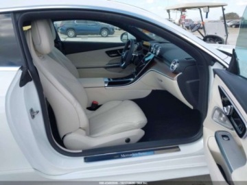 Mercedes CLE 2024 Mercedes-Benz CLE 300 4Matic 2024 2.0l 2.0 Benzyna 255KM, zdjęcie 9