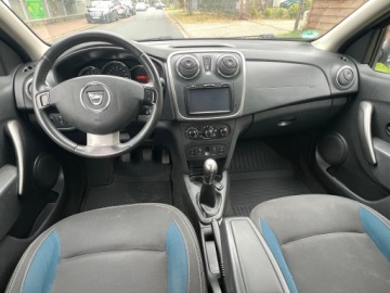 Dacia Logan II MCV Tce 90KM 2015 Dacia Logan II 0,9 TCE Laureat bezwypadkowa Benzyna 90KM, zdjęcie 14