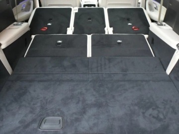 Mercedes GLS X167 SUV Facelifting 3.0 450d 367KM 2025 MERCEDES-BENZ GLS 450 d 4-MATIC AMG Line 3.0 (367KM) 2025, zdjęcie 14