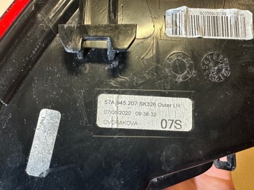 SKODA KAROQ 57A SVĚTLO LEVÝ ZADNÍ