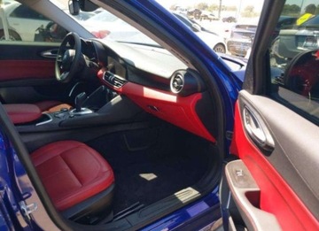 Alfa Romeo Giulia II Sedan Facelifting 2.0 Turbo 280KM 2020 Alfa Romeo Giulia 2020, 2.0L, od ubezpieczalni 2.0 Benzyna 280KM, zdjęcie 9