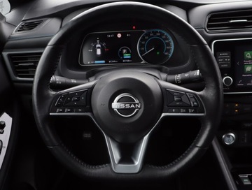 Nissan Leaf II Hatchback Elektryczny 40kWh 150KM 2022 Nissan Leaf 40 kWh, SoH 90%, Salon Polska, zdjęcie 16