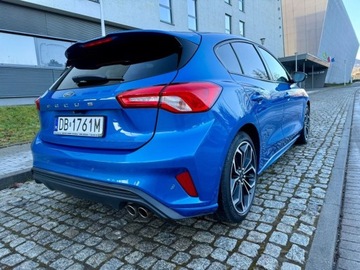 Ford Focus IV Hatchback 1.5 EcoBoost 150KM 2019 Ford Focus ST LineKameraNaviAsystentFull LEDIDEALNY STAN 1.5 Benzyna, zdjęcie 4