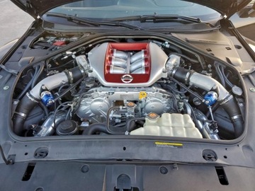 Nissan GT-R 2015 Nissan GT-R Premium 2015 3.8 Benzyna 565KM, zdjęcie 6