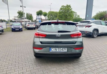 Hyundai i30 III Hatchback Facelifting 1.5 T-GDI 48V 160KM 2021 Hyundai i30 2021 1.5T-GDI 160KM 48V Classic Plus 45.595km Salon Polska 1wl, zdjęcie 31