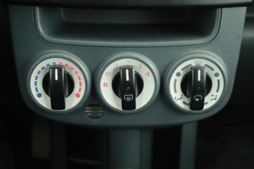 Mitsubishi Colt VI Hatchback 1.1 i 12 V CZ3 75KM 2012 Mitsubishi Colt 1.1, zdjęcie 9