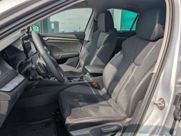 Skoda Octavia IV Liftback 2.0 TDI 150KM 2024 Skoda Octavia Selection 2,0 TDI 150 KM Autom. Skora, swiatla Matrix, 2.0, zdjęcie 2