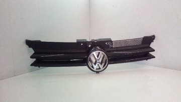 Решетка радиатора Volkswagen Golf IV 1J0853641H