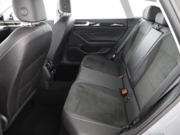 Volkswagen Arteon Fastback Facelifting 2.0 TDI SCR 150KM 2022 Volkswagen Arteon Shooting Brake El.klapa | LED |, zdjęcie 11