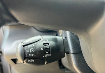 Citroen Berlingo III e-Osobowy M 50 kWh 136KM 2023 Citroen Berlingo Elektryk LED Kamera Sensor Asystent Pasa 7 osobowe 136KM, zdjęcie 11