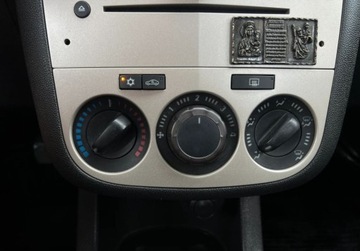 Opel Corsa D Hatchback 1.2 Twinport ECOTEC 80KM 2007 Opel Corsa Klima Czujniki klima super stan Gwarancja w cenie Warszawa VLJK, zdjęcie 19