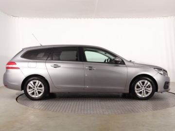 Peugeot 308 II SW Facelifting 1.5 BlueHDI 130KM 2019 Peugeot 308 1.5 BlueHDi, Salon Polska, Navi, zdjęcie 5