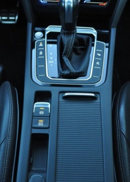 Volkswagen Arteon Fastback Facelifting 2.0 TSI 280KM 2021 Volkswagen Arteon WV ARTEON 2,0TSi 280km 4x4 DSG R-Line 122021R DACH ORYGI, zdjęcie 23