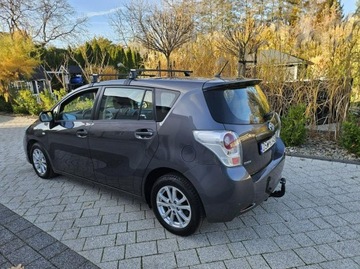 Toyota Verso Minivan 2.0 D-4D 126KM 2012 Toyota Verso 2.0 127 KM Klimatronik, zdjęcie 2