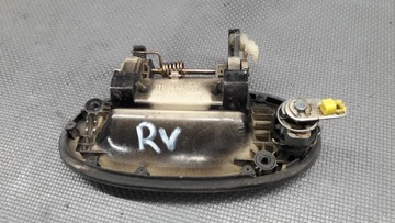 KLIKA DVEŘE PRAVÝ PŘEDNÍ HYUNDAI LANTRA II 98-00R