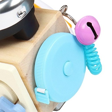 -Обучающий набор игрушек для детских игр.