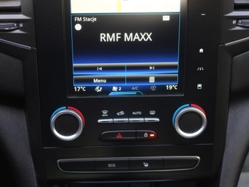 Renault Megane IV Hatchback 5d 1.6 SCe 114KM 2017 Renault Megane 1.6 SCe, Salon Polska, zdjęcie 11