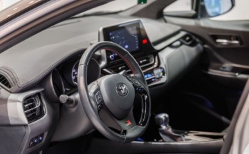 Toyota C-HR I Crossover Facelifting 2.0 Hybrid Dynamic Force 184KM 2023 Toyota C-HR 2.0 Hybrid GR Sport 2.0 Hybryda 184KM, zdjęcie 31