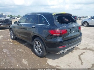 Mercedes GLC C254/X254 2022 Mercedes-Benz GLC 300, 2022r., 4x4, 2.0L 2.0 Benzyna 255KM, zdjęcie 3