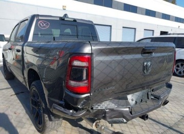  RAM 1500 2024, 5.7L, 4x4, LARAMIE, od ubezpieczalni 5.7 Benzyna 395KM, zdjęcie 8