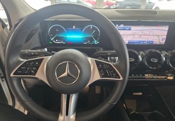 Mercedes GLA II Off-roader Facelifting 1.3 200 163KM 2024 Mercedes-Benz GLA Salon Polska polroczny 1.3 Benzyna 163KM, zdjęcie 9