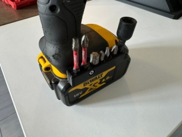 Прочный держатель бит для DEWALT 7 MAGNETS + винт