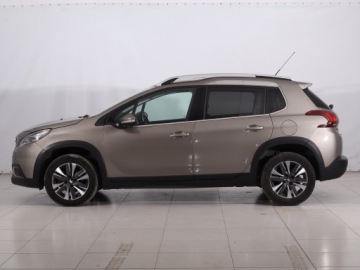 Peugeot 2008 I SUV Facelifting 1.2 PureTech 110KM 2016 Peugeot 2008 1.2 PureTech, Salon Polska, zdjęcie 2