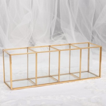 Набор кистей для органайзеров для косметики.