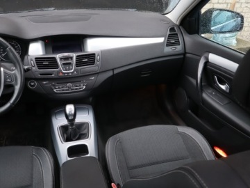 Renault Laguna III Hatchback 2.0 16v 140KM 2007 Renault Laguna 2.0 16V, Navi, Klima, Klimatronic, zdjęcie 7