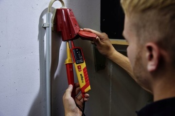 ТЕСТЕР НАПРЯЖЕНИЯ И ПРОБЛЕМНОСТИ 12–1000 В переменного тока CAT IV WIHA