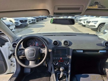 Audi A3 8P Hatchback 3d 1.4 TFSI 125KM 2007 Audi A3 3-drzwiowe 1,4 tsi 125 KM S line xenon alu elektryka tempomat klim, zdjęcie 11