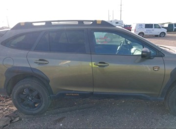 Subaru Outback VI 2023 Subaru Outback 2023r., WILDERNESS, 2.4L, od ubezpieczalni 2.4 Benzyna 264KM, zdjęcie 3