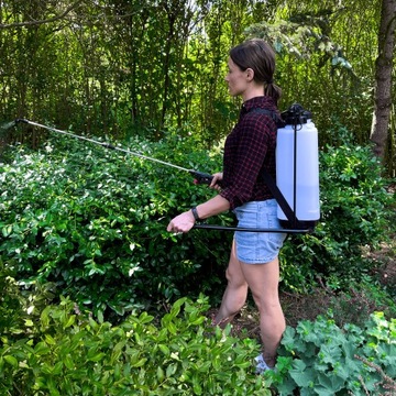 OPRYSKIWACZ CIŚNIENIOWY PLECAKOWY PRO 16L DŁUGA LANCA 100CM