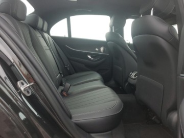 Mercedes Klasa E W214 2023 Mercedes-Benz Klasa E 350 4Matic 2023 2.0l 2.0 Benzyna 255KM, zdjęcie 10
