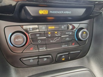 Ford Tourneo Connect III Standard 1.5 EcoBlue 120KM 2020 Ford Grand Tourneo Connect Automat Titanium, zdjęcie 30