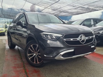 Mercedes GLC C254/X254 Coupe 2.0 220d 197KM 2025 GLC 220 d 4-Matic Avantgarde 2.0 (197KM) 2025, zdjęcie 2