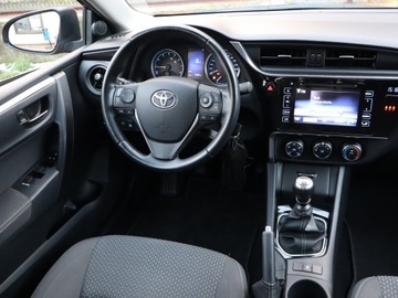 Toyota Corolla XII Sedan 1.6 Valvematic Dual VVT-i 132KM 2019 Toyota Corolla 1.6 Valvematic, Salon Polska, zdjęcie 6