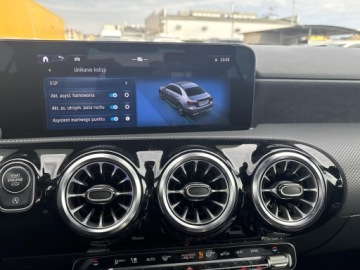 Mercedes Klasa A W177/V177 Sedan Facelifting 1.3 200 163KM 2023 Mercedes-Benz A 200, zdjęcie 25