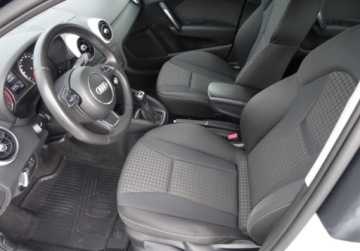 Audi A1 I Hatchback 3d 1.4 TFSI 122KM 2012 Audi A1 Sportback 1.4TSI 122KM Bezwypadkowy Oplcony Super Stan 1.4, zdjęcie 10