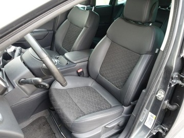 Peugeot 3008 I Crossover Facelifting 1.6 BlueHDi 120KM 2016 Peugeot 3008 1.6 Blu Hdi/120KM, zdjęcie 12