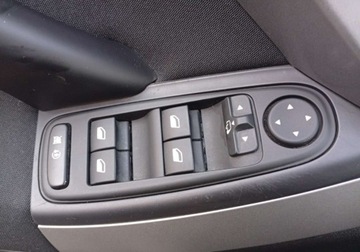 Citroen C4 Picasso I 1.6 HDi FAP 112KM 2012 Citroen C4 Picasso Zarejestrowany - bezwypadkowy - 1,6 HDI - 112 KM 1.6, zdjęcie 20