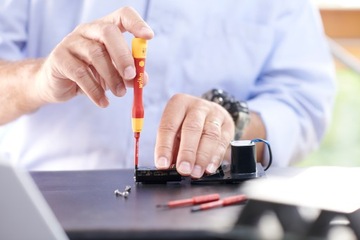 НАБОР ИЗОЛИРОВАННЫХ ОТВЕРТОК VDE С 3 БИТАМИ ДЛЯ ТОЧНОЙ РАБОТЫ ЭЛЕКТРОНИКИ