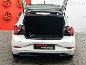 Volkswagen Polo VI Hatchback 5d Facelifting 1.0 TSI 95KM 2022 VOLKSWAGEN Polo 1.0 TSI Life Hatchback 95KM 2022, zdjęcie 27