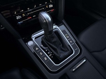 Volkswagen Arteon Shooting Brake R 2.0 TSI 320KM 2022 Volkswagen Arteon R 4Motion DCC ACC Kamery 360 HarmanKardon Hak Faktura Va, zdjęcie 28