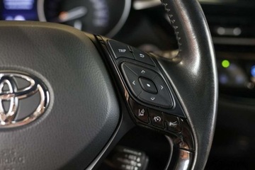 Toyota C-HR I Crossover Facelifting 1.8 Hybrid 122KM 2020 Toyota C-HR 1.8 Hybrid Executive 1.8 Hybryda 122KM, zdjęcie 18