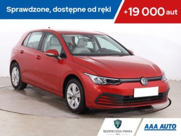 Volkswagen Golf VIII Hatchback 1.0 TSI 110KM 2021 VW Golf 1.0 TSI, Salon Polska, Klima, Klimatronic
