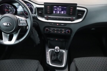 Kia Ceed III Kombi 1.6 CRDi 136KM 2021 Kia Ceed 1.6 CRDi MHEV, Salon Polska, Serwis ASO, zdjęcie 11