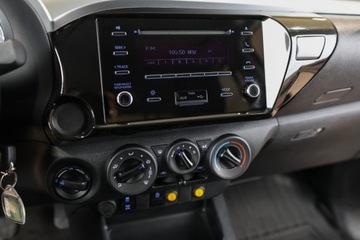 Toyota Hilux VIII Pojedyncza kabina Facelifting 2.4 D-4D 150KM 2021 Toyota Hilux, zdjęcie 32