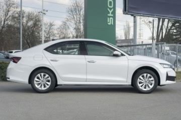 Skoda Octavia IV 2025 Škoda Octavia Skoda Octavia Drive Essence 1.5 TSI, zdjęcie 4